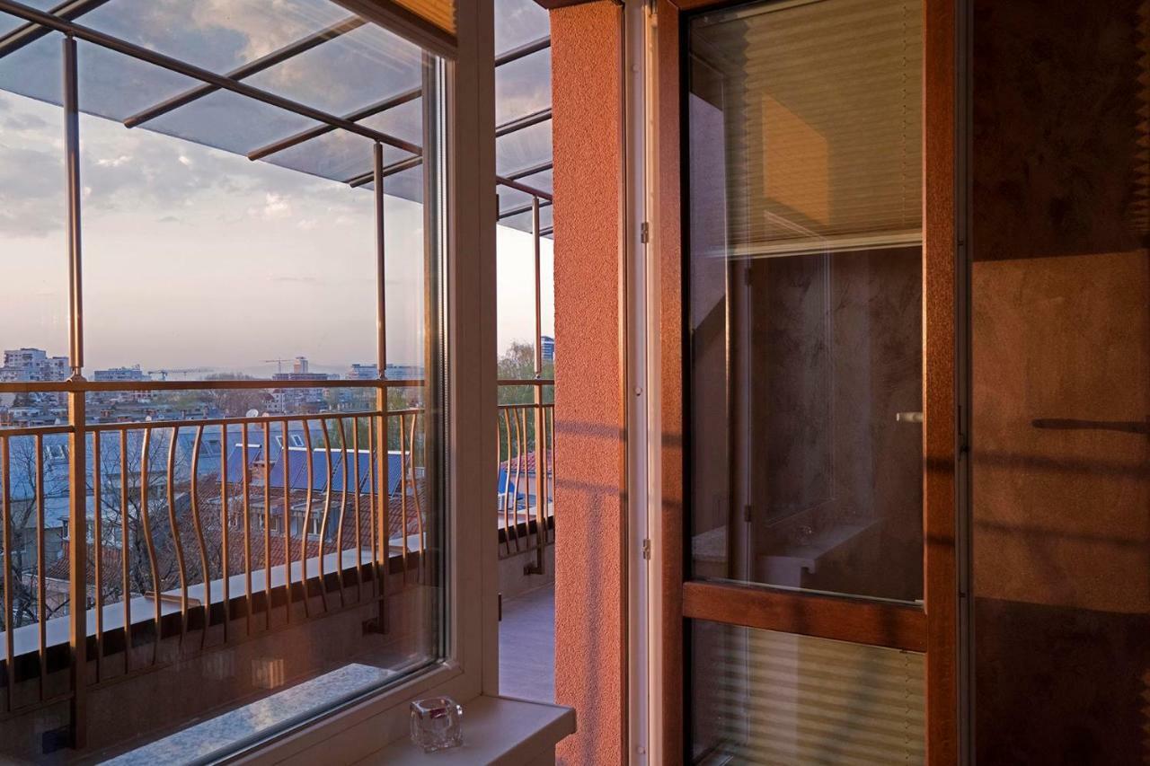Center Apartment With Amazing View Sofia Exterior photo
